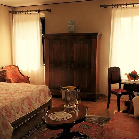 Hotel Residenza D'epoca Posta Vecia 3*