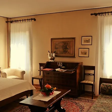 Hotel Residenza D'epoca Posta Vecia 3*
