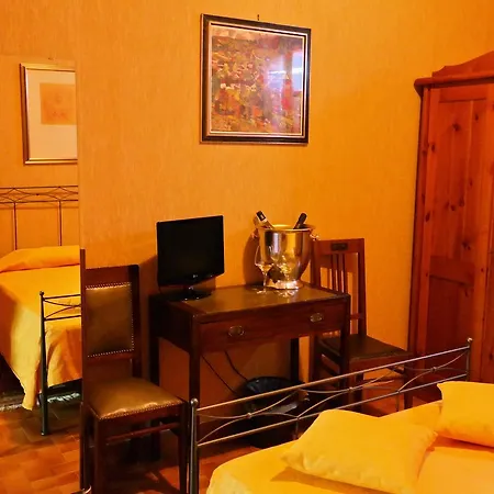 Hotel Residenza D'epoca Posta Vecia 3*