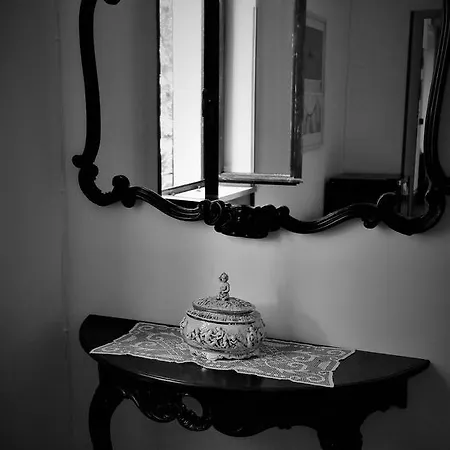 Hotel Residenza D'epoca Posta Vecia 3*