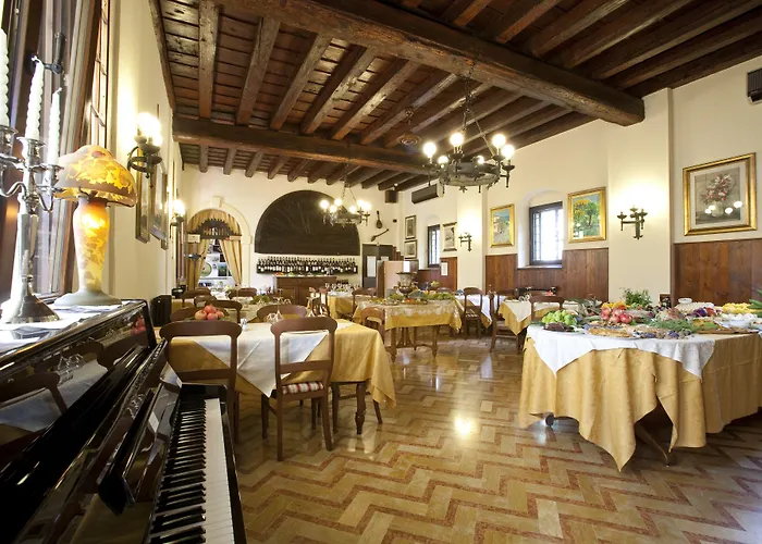 Residenza D'epoca Posta Vecia Hotel