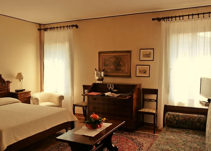Residenza D'epoca Posta Vecia 3*