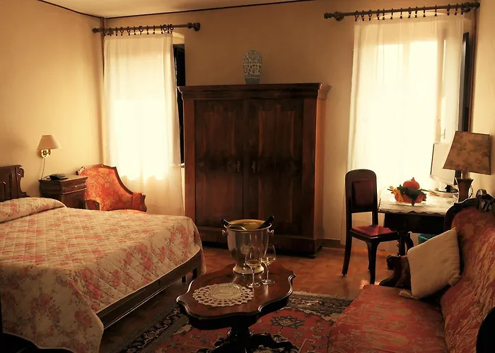 Hotel Residenza D'epoca Posta Vecia 3*